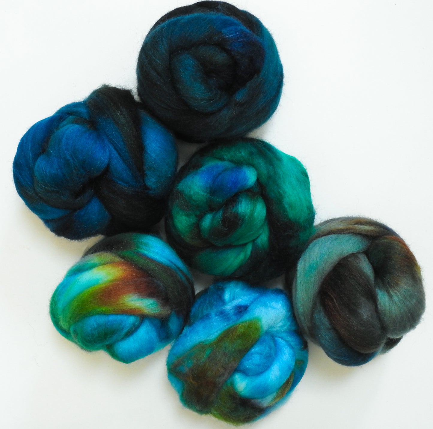 Hope Springs Eternal - Gradient Set - Batt in a Braid #62 ( Polwarth/ Tussah silk/ Cashmere (50/25/25)