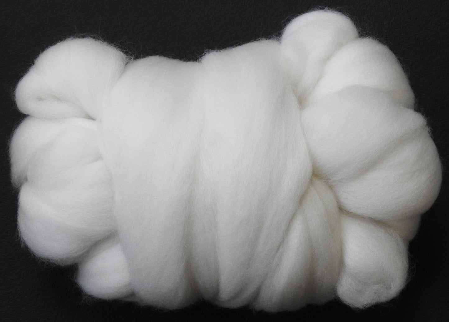 Pearl Haunui - ( 5 oz ) natural undyed Haunui Fiber from New Zealand