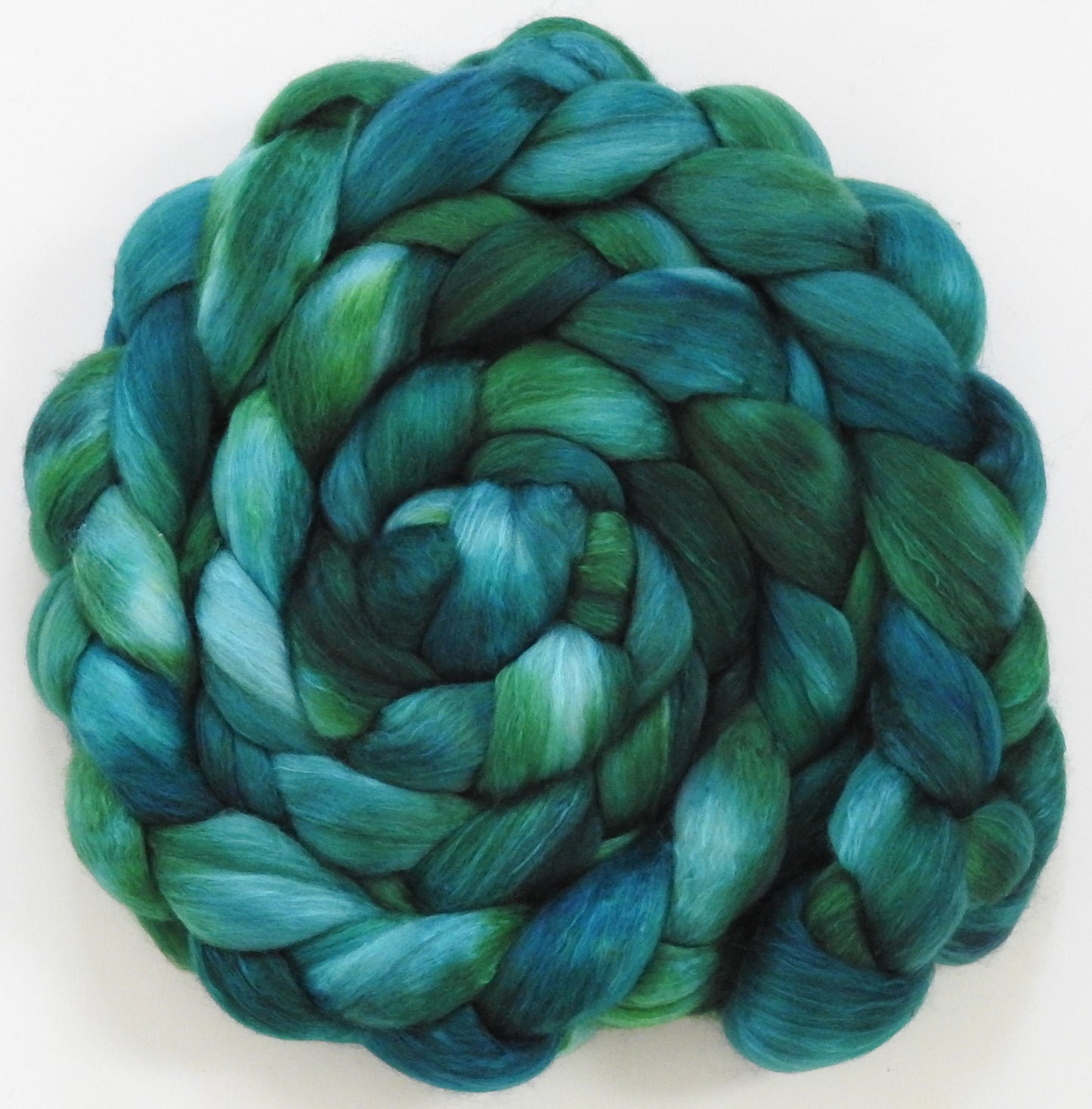 Neptune (5.6 oz) - White Haunui / Mulberry Silk (70/30) 20.4 mic.