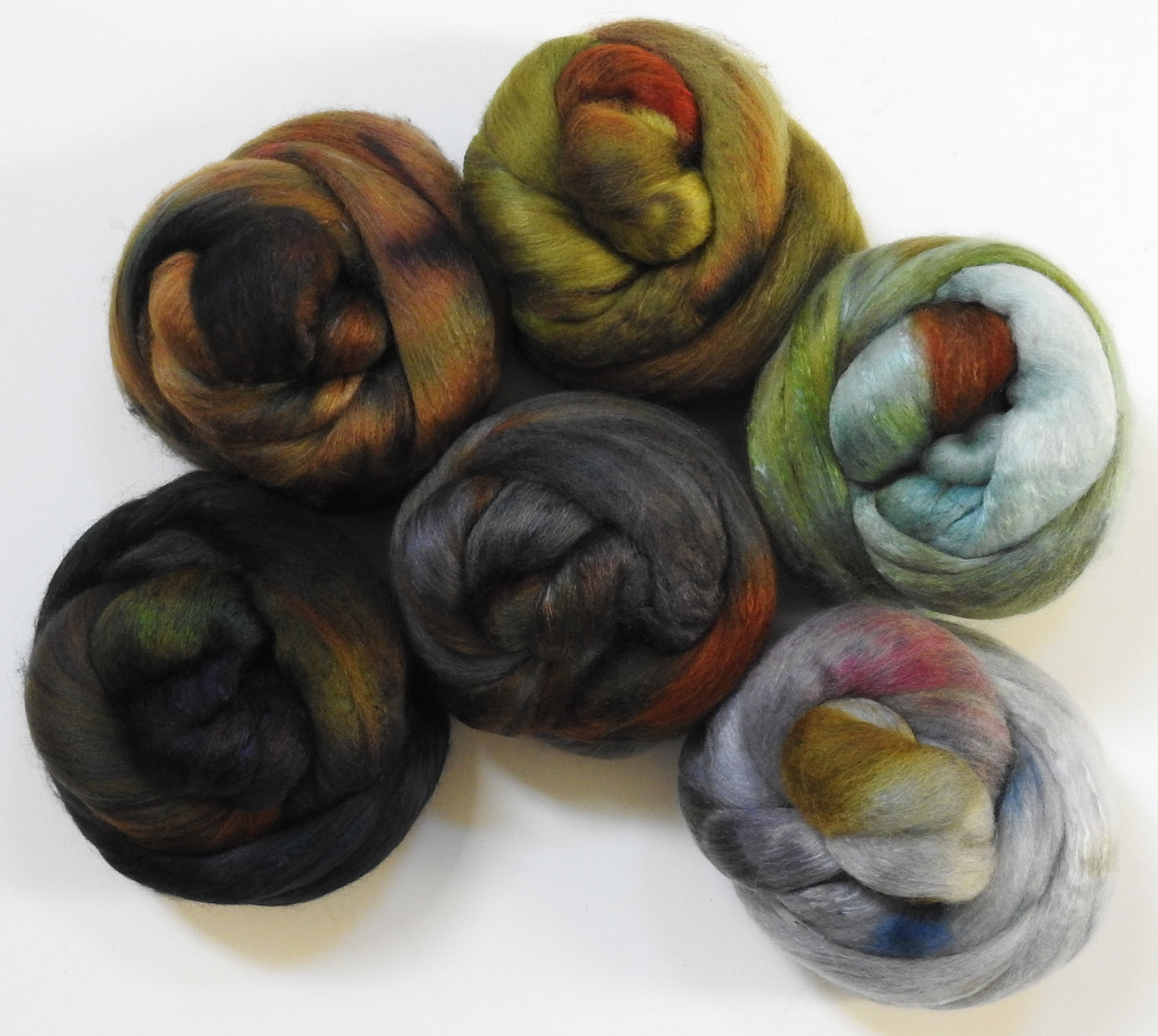 Tea Leaves - Dyed Gradient Set -(8.4 oz) - White Haunui /mulberry silk (70/30)