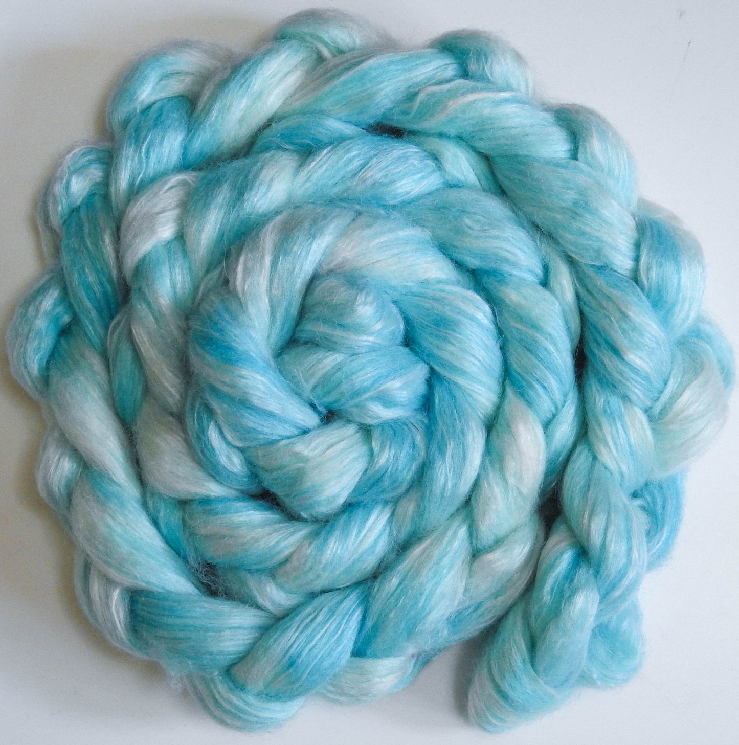 Ice - White-faced Woodland/ Ramie/ Llama/ Bamboo (35/35/15/15)-