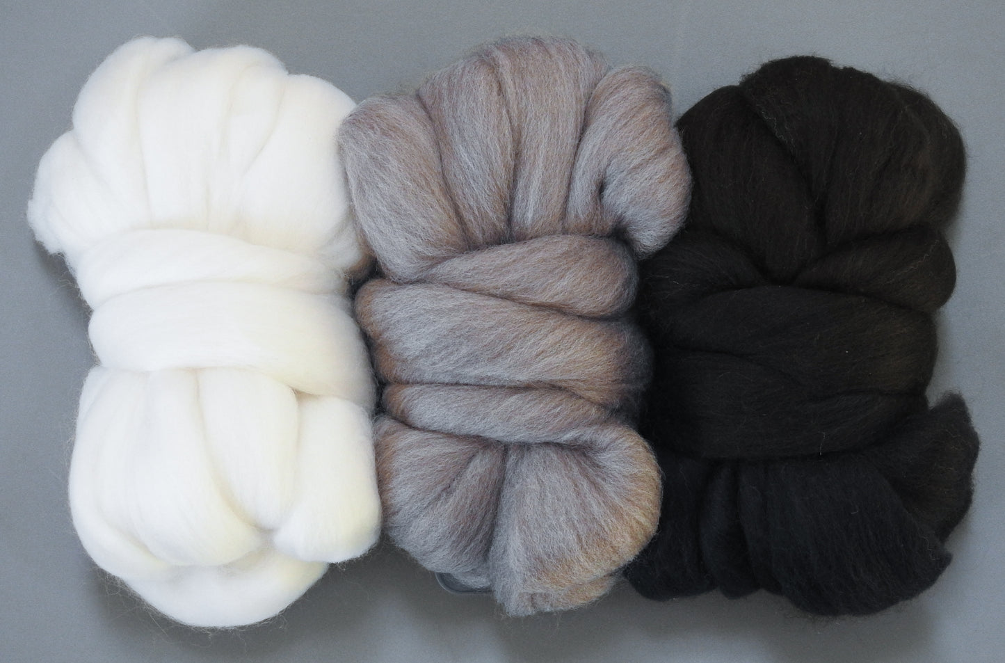 Haunui Sampler Set - ( 5 oz total) natural undyed Haunui Fiber from New Zealand