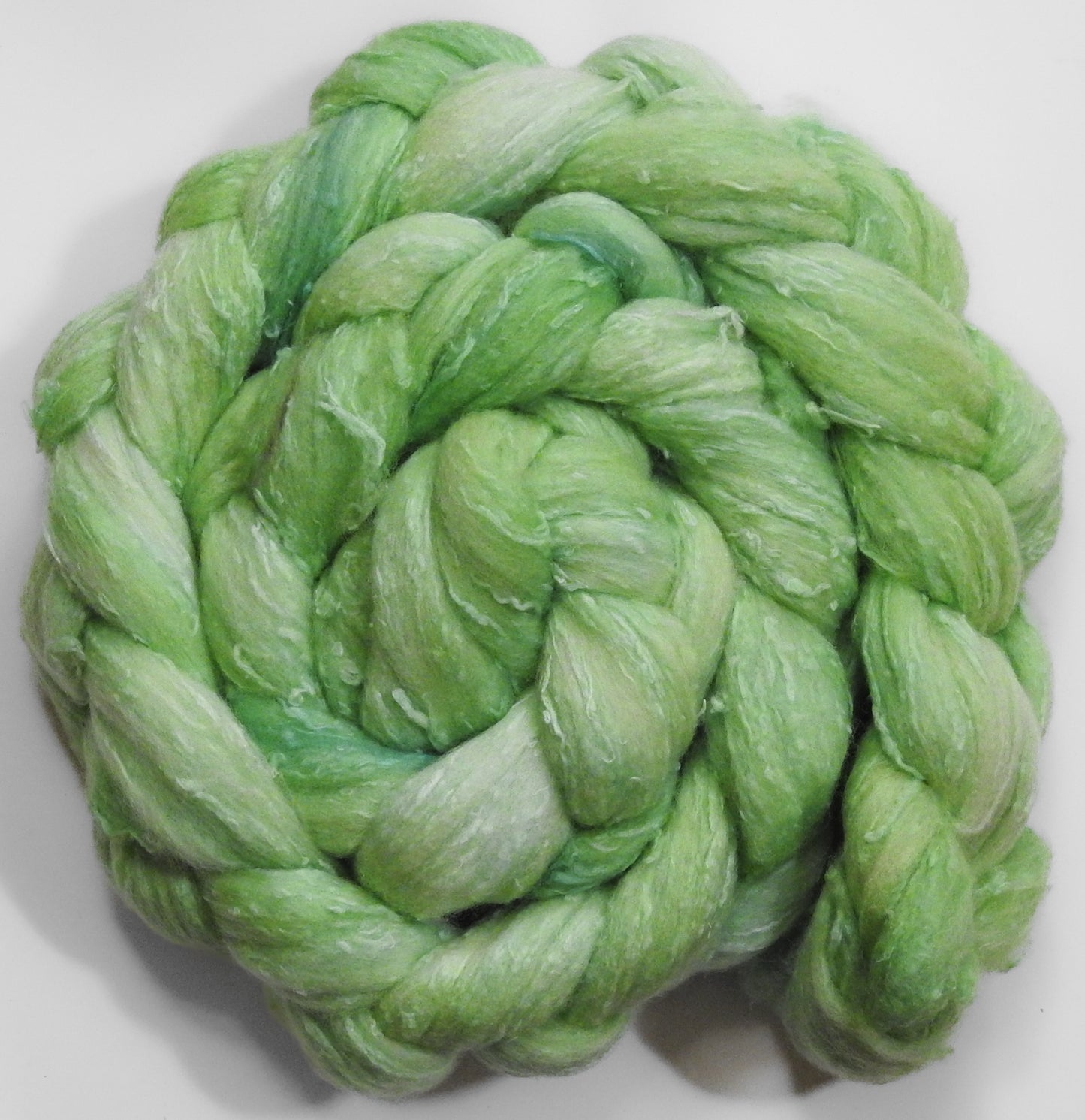 Seafoam (5.6 oz)- 25 micron Merino/ Silk Slubs (70/30)