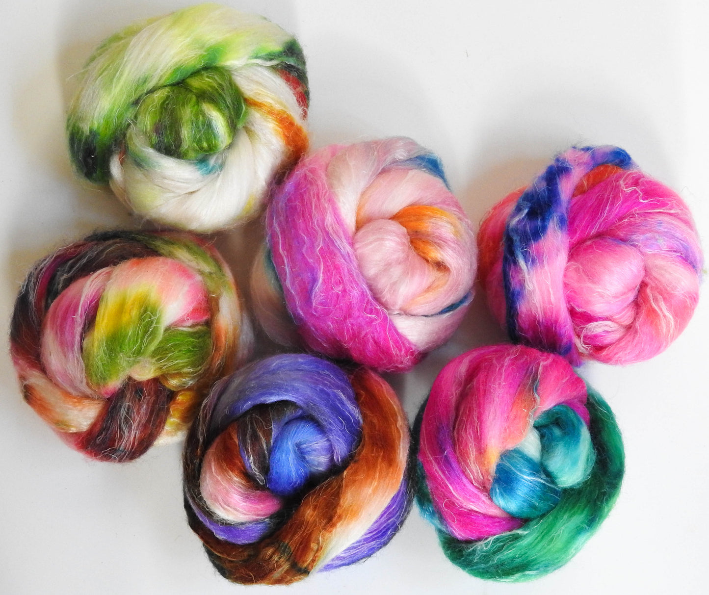 Barbie Land - Gradient Braid Set - (8.5 oz) - Batt in a Braid #29 - Rambouillet / Tussah / Flax (40/40/20)