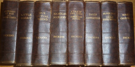 Bibliophile Blends - Dickens - Merino/ Mulberry Silk/ Black Baby Alpaca  (60/25/15)