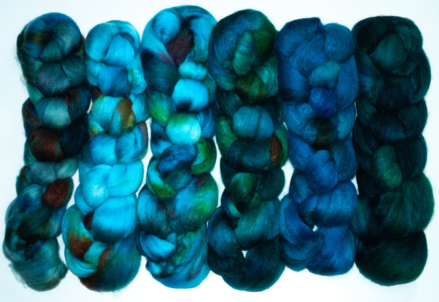 Hope Springs Eternal- Gradient Braid Set - (8.3 oz.) Batt in a Braid #61-Ultrafine Merino (14 micron)/ Tussah silk/ Cashmere (60/25/15)