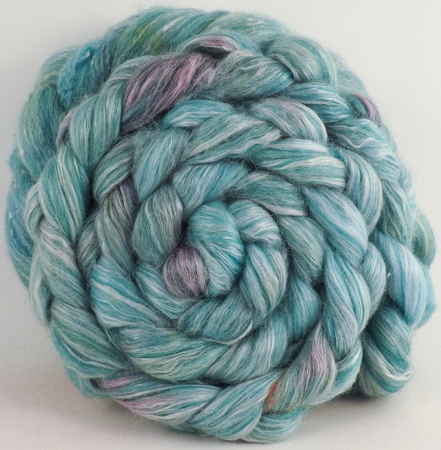 White-faced Woodland/ Ramie/ Llama/ Bamboo (35/35/15/15) - Faience- (5.4 oz.)