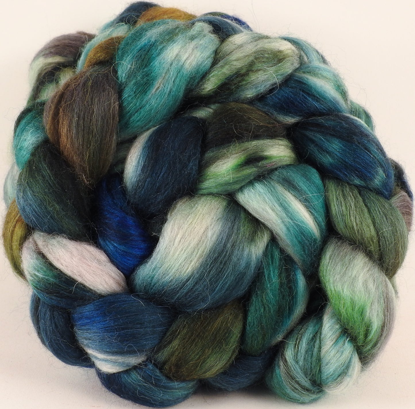 Batt in a Braid #40- Kraken - (4.4 oz.) YAK / Baby Alpaca / Mulberry silk/ Merino ( 18 mic)(30/30/30/10) - Inglenook Fibers