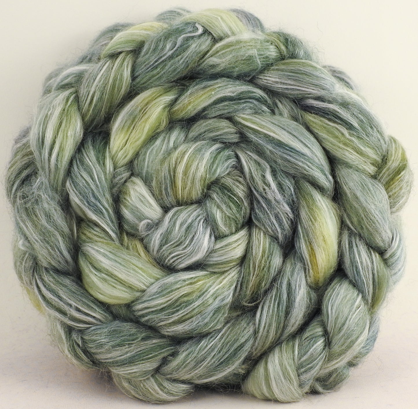Willow - White-faced Woodland/ Ramie/ Llama/ Bamboo (35/35/15/15)- (5.5 oz.)