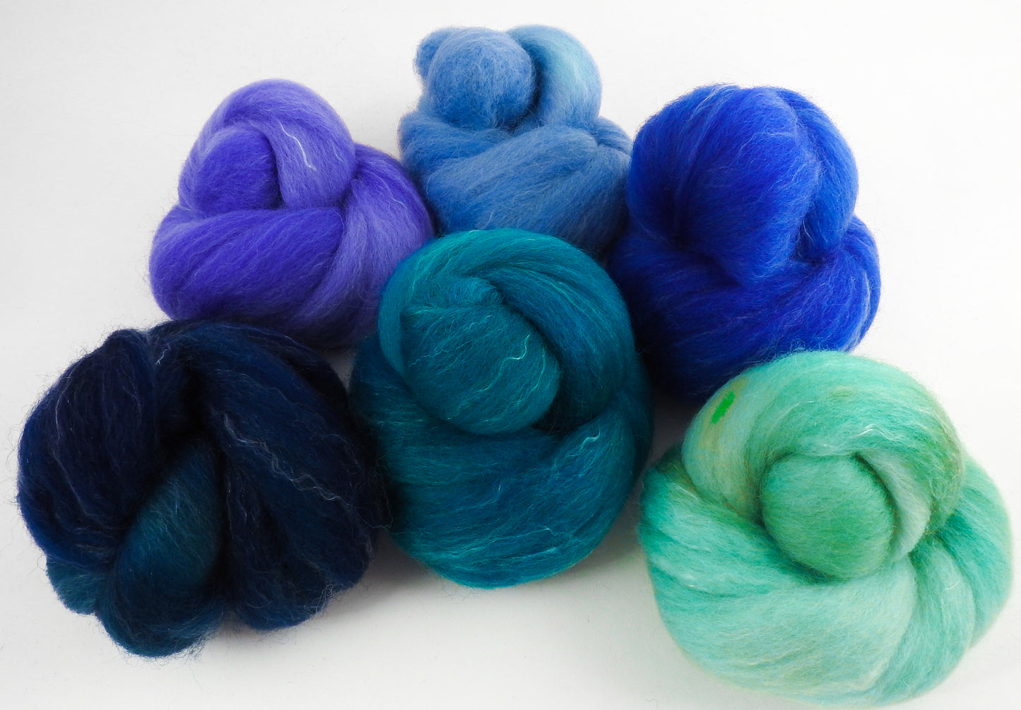 Virtual Vacation - Batt in a Braid #50 - Cheviot /Falkland /Tencel (70/15/15)