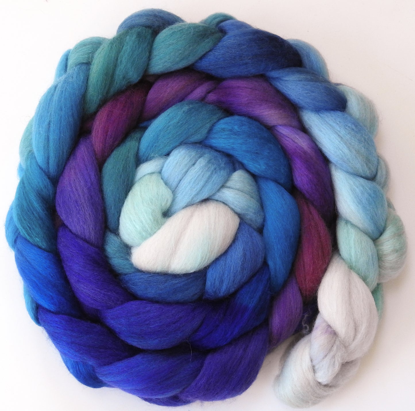 Dawn Treader (5.3 oz)- Lt. Silver Haunui / Mulberry Silk (75/25) 23.6 mic.