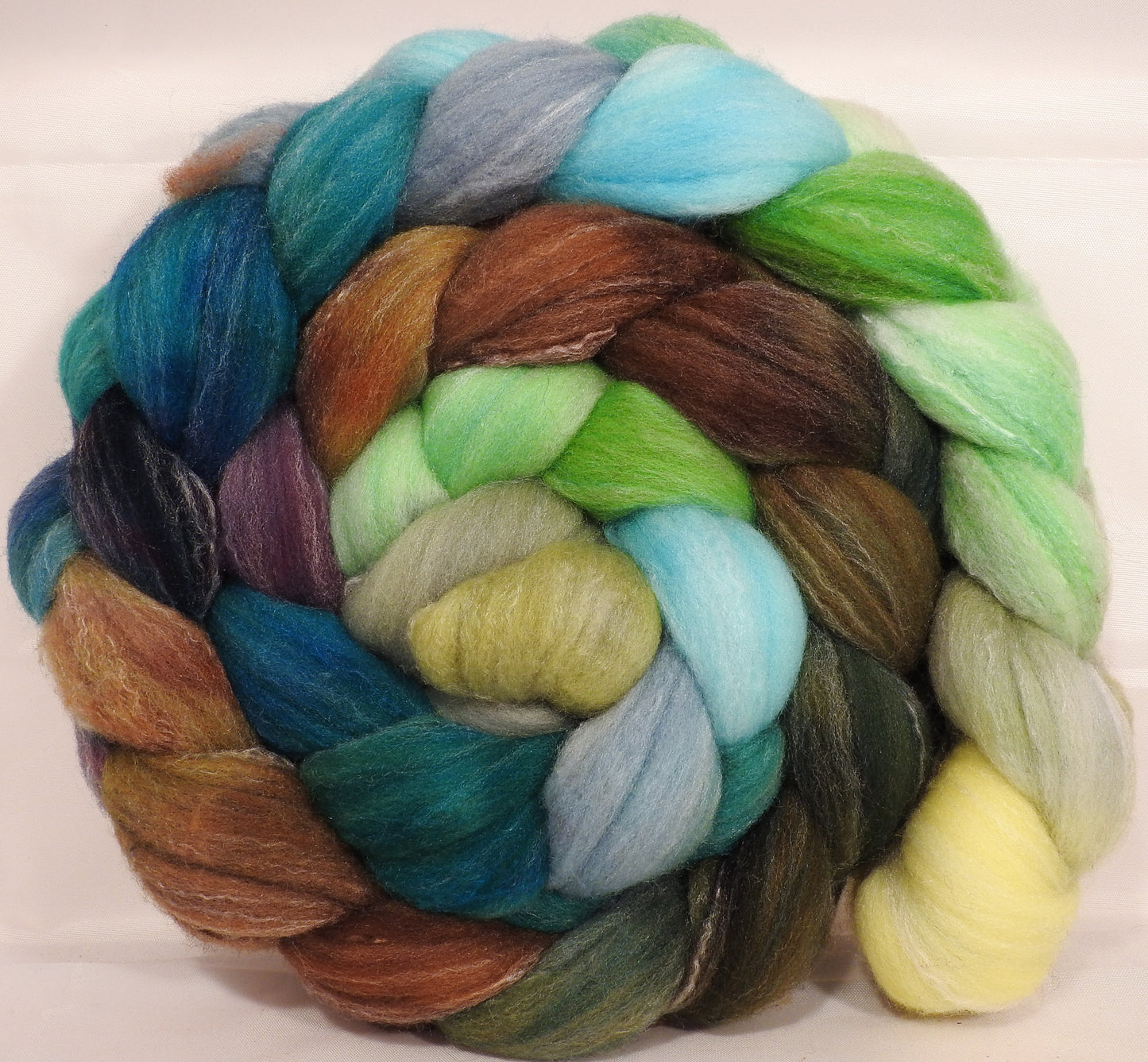 Hand dyed top for spinning -Dryad- (5.2 oz.) Targhee/silk/ bamboo ( 80/10/10) - Inglenook Fibers