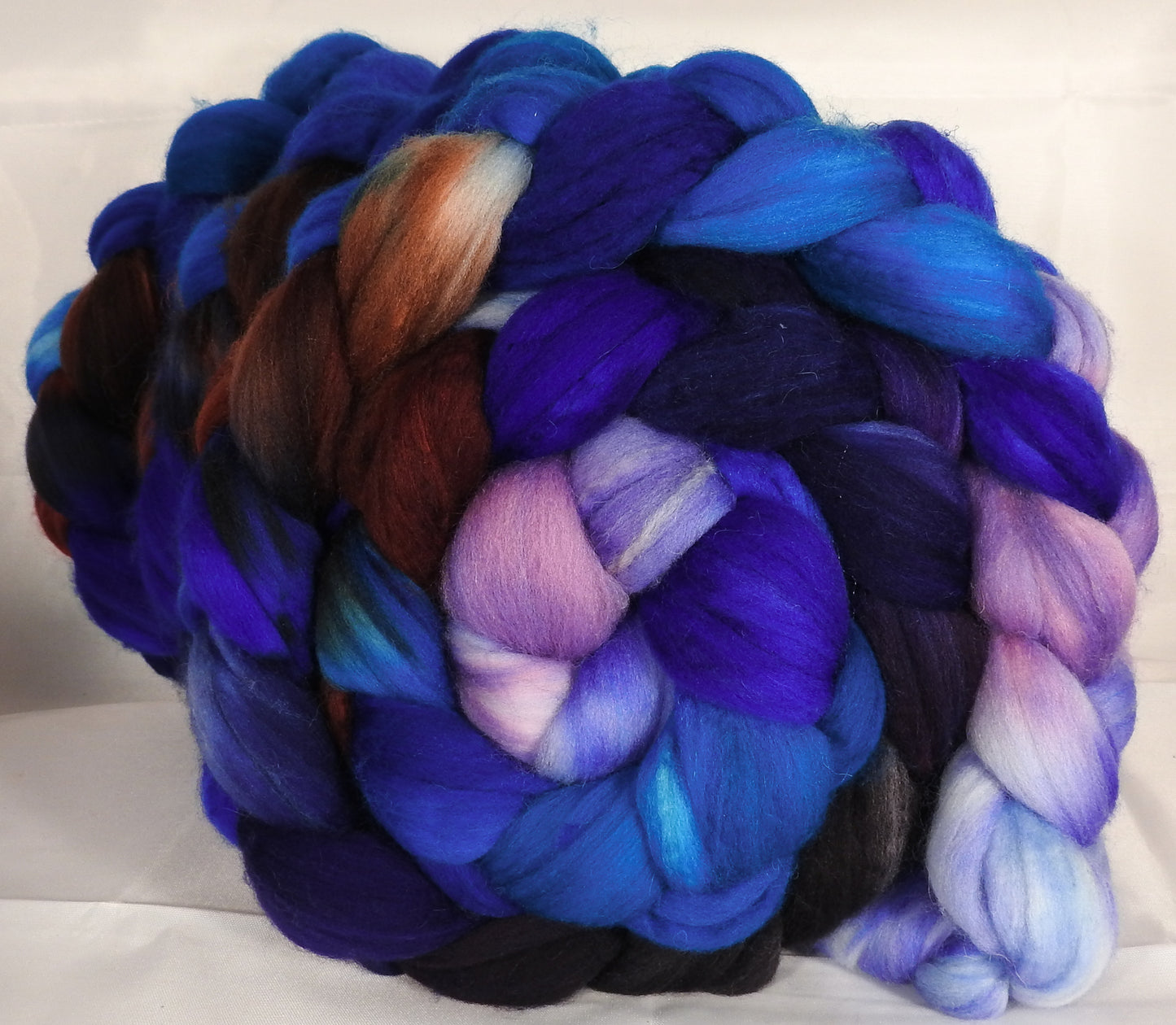 Batt in a Braid #34 -Stellar's Jay- (5.4 oz.) Sw Merino ( 18.5 mic) / Camel / Nylon ( 70/15/15 ) - Inglenook Fibers