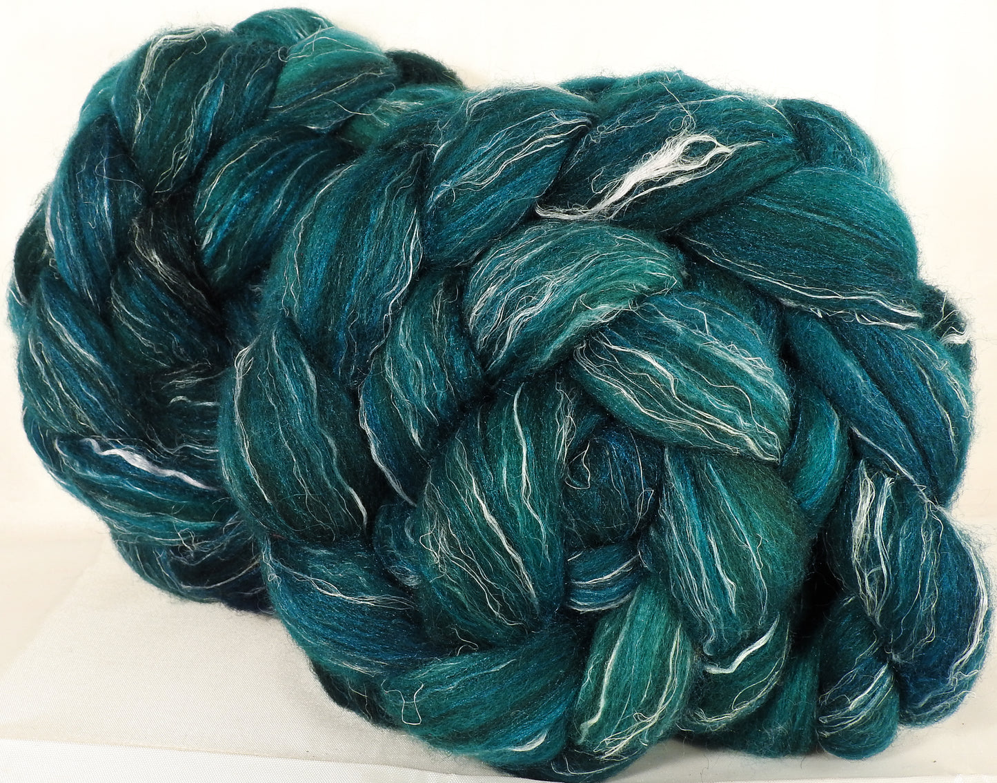 Batt in a Braid #32-Fairy Pools-(5.2 oz) Manx Loaghtan/ Wht Bfl / Tussah Silk/ Flax( 30/30/30/10) - Inglenook Fibers