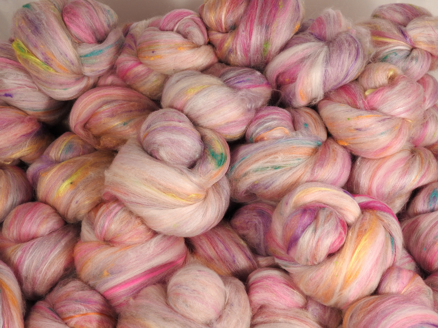 Sticklebatts- ANGORA, merino, silk, faux cashmere, pear fiber, silk noil (4 oz.) - Inglenook Fibers