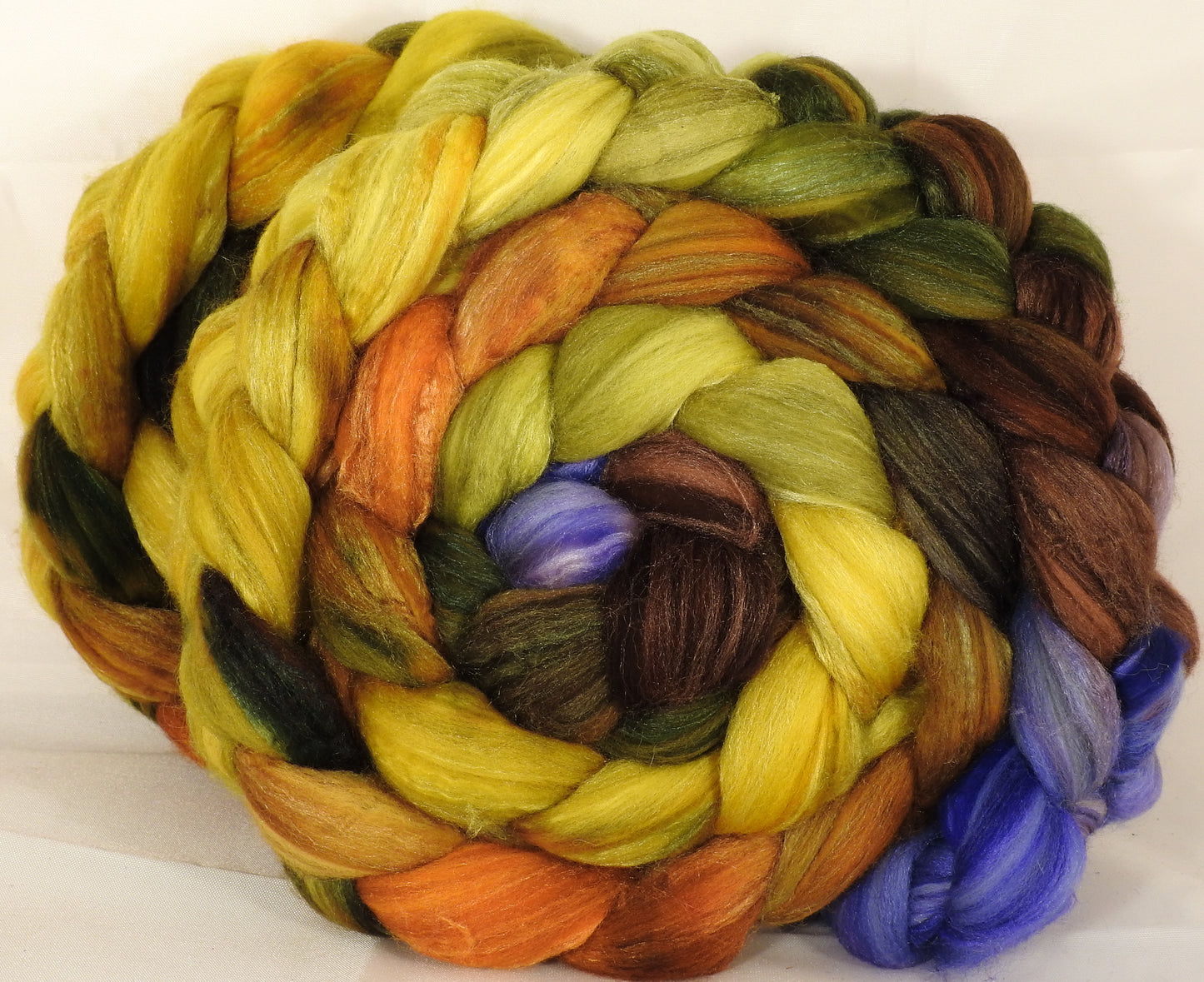 Batt in a Braid #35 -Tuscany- Sw Merino (18.5 mic) /Merino (18.5 mic) / Tussah Silk (40/40/20) - Inglenook Fibers