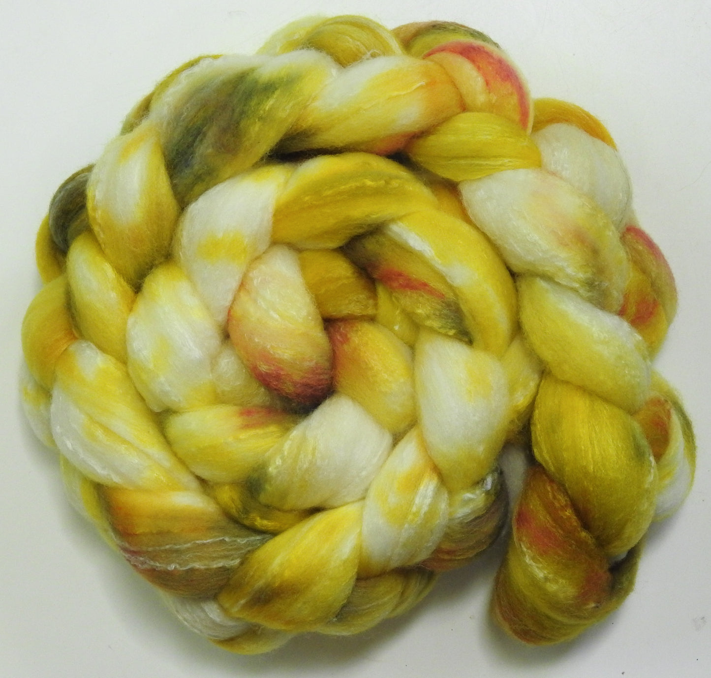 Daffodil (5.7 oz)- Targhee/silk/ bamboo (80/10/10)