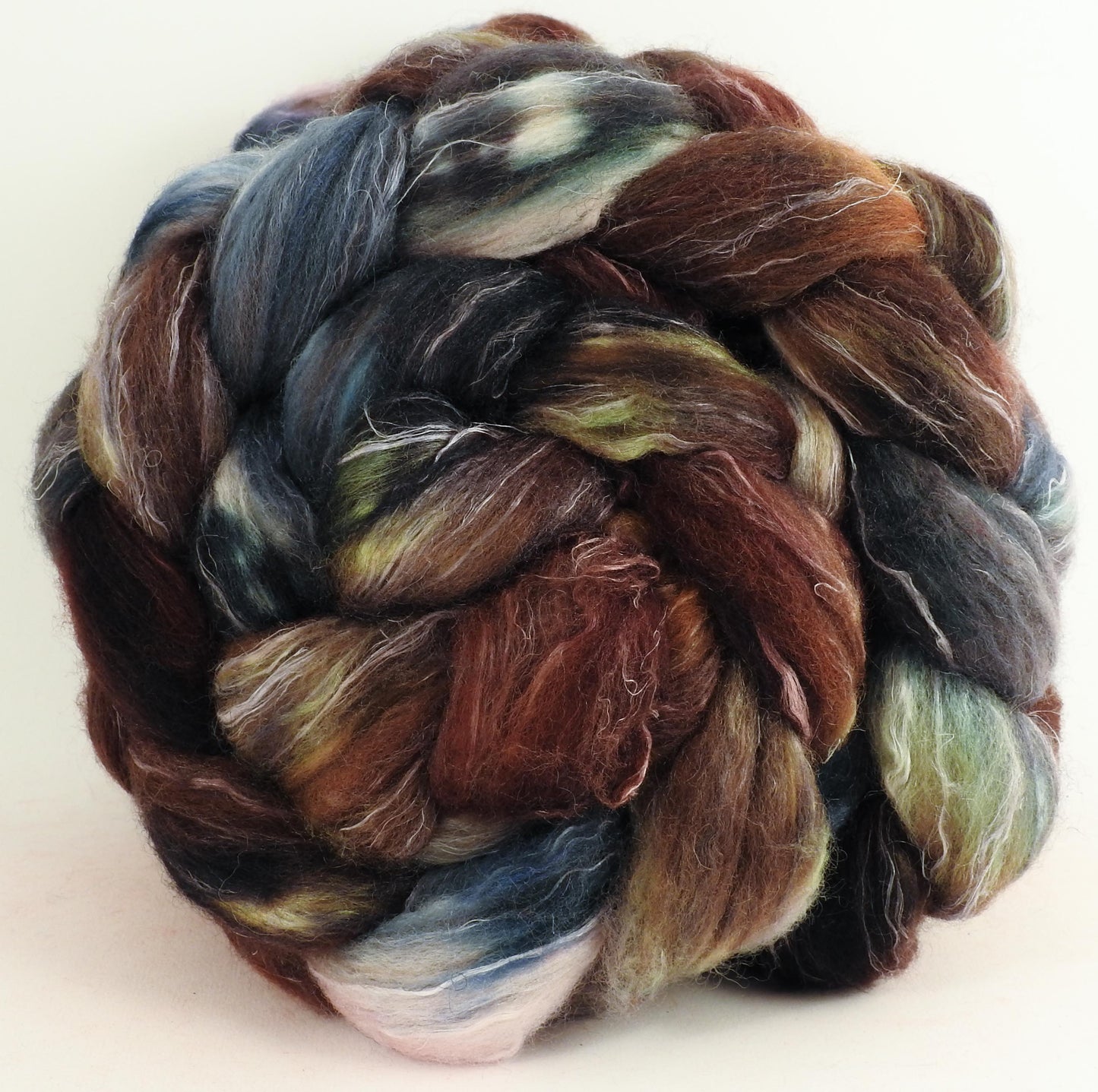 The Walrus - Batt in a Braid #32 -(5.6 oz) Manx Loaghtan/ Wht Bfl / Tussah Silk/ Flax( 30/30/30/10)