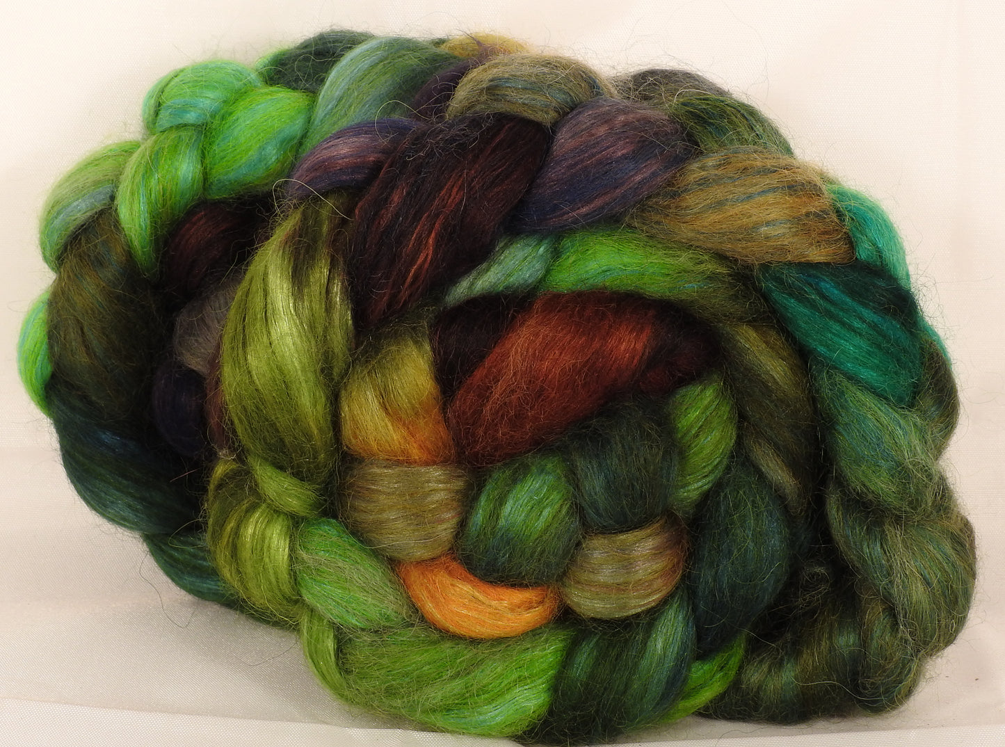 Hand-dyed wensleydale/ mulberry silk roving ( 65/35) -Mossy- ( 5.3 oz.) - Inglenook Fibers
