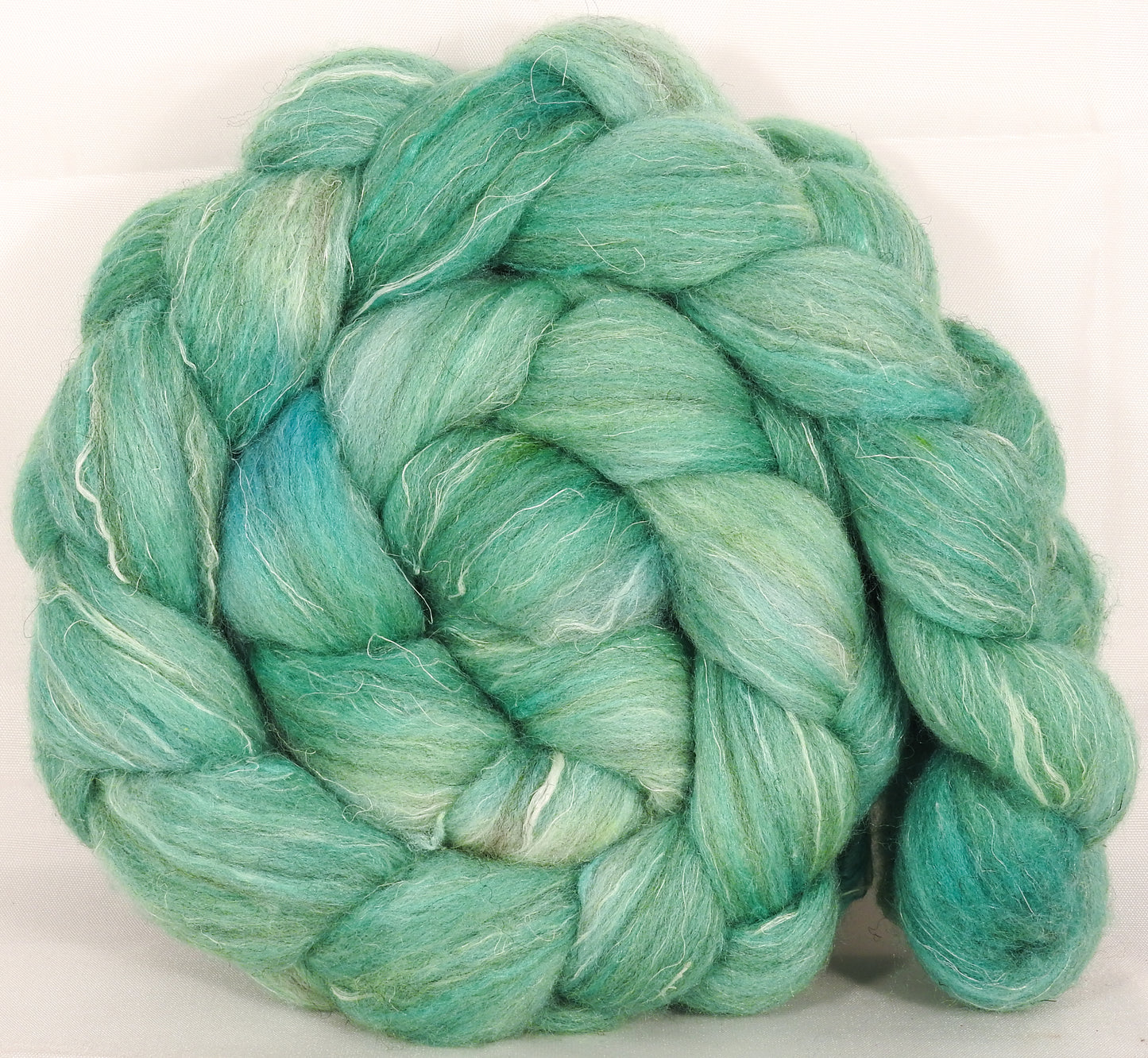 Batt in a Braid #38 - Celadon - (5.3 oz.) Shetland/ Falkland Merino / tussah silk/ flax (40/25/25/10) - Inglenook Fibers