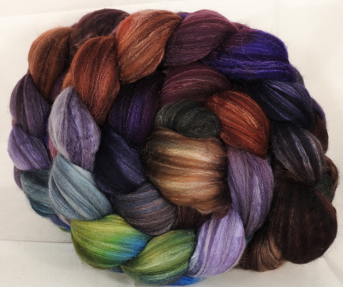 Batt in a Braid #35 ( 5.5 oz. ) - Brocade - Sw Merino (18.5 mic) /Merino (18.5 mic) / Tussah Silk (40/40/20) - Inglenook Fibers