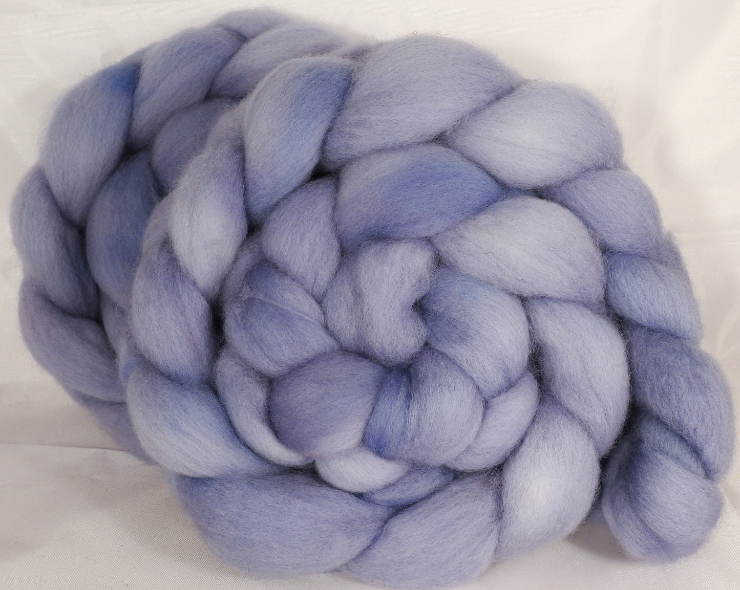 Falkland top -Silver Lining- (5.35 oz.) - Inglenook Fibers