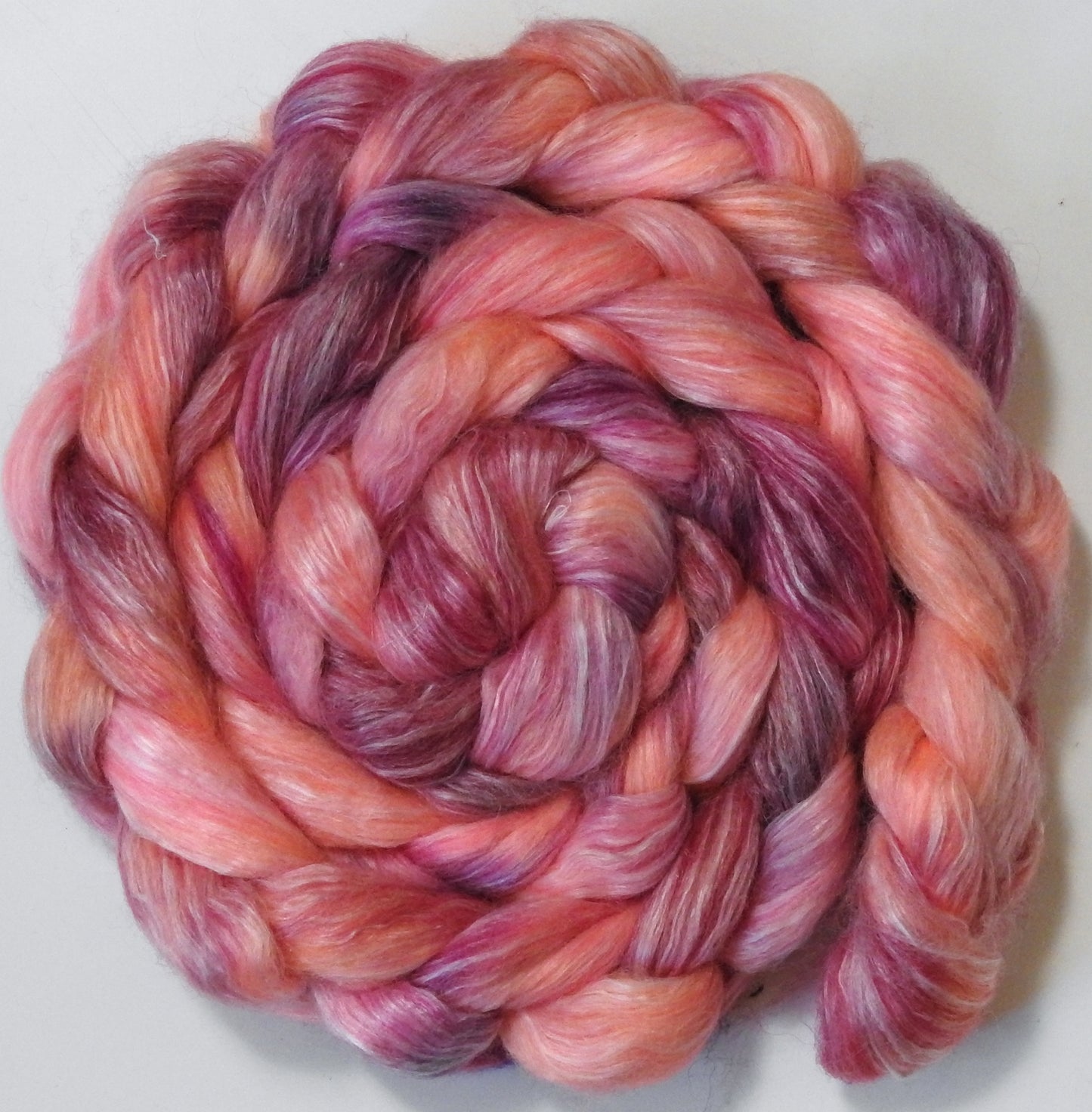(5.7 oz.)- White-faced Woodland/ Ramie/ Llama/ Bamboo (35/35/15/15)-