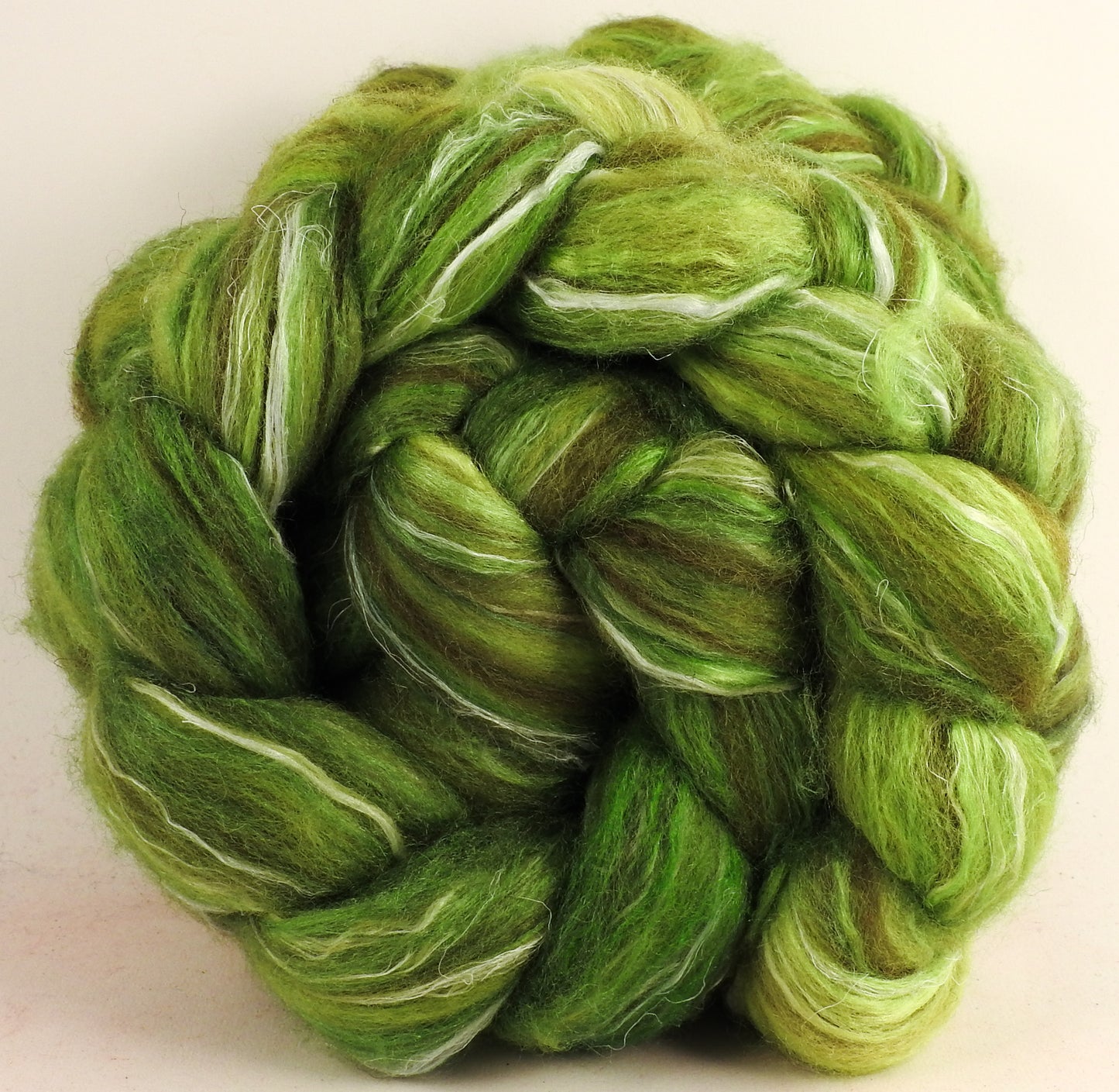 Batt in a Braid #32 - Tree Frog -(5.5 oz) Manx Loaghtan/ Wht Bfl / Tussah Silk/ Flax( 30/30/30/10)