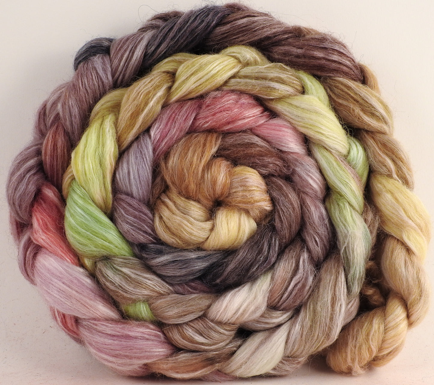 White-faced Woodland/ Ramie/ Llama/ Bamboo (35/35/15/15) - Emperor Moth (5.8 oz)