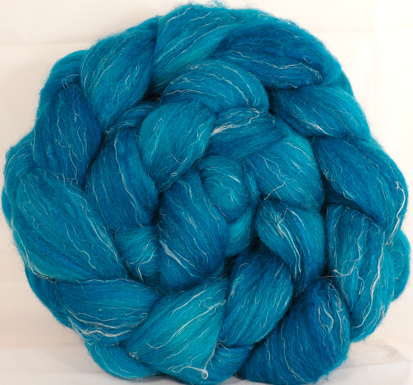 Batt in a Braid #38 - Capri - (5.4 oz.)Shetland/ Falkland Merino / tussah silk/ flax (40/25/25/10) - Inglenook Fibers