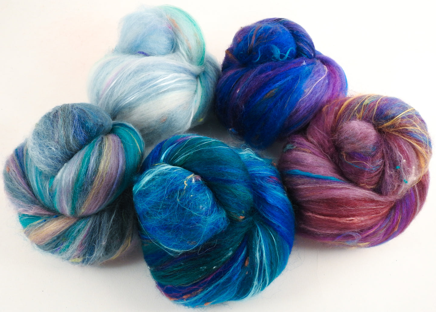 DT Non-Sparkle (4 oz) - 30% Corriedale fleece, merino, polwarth, silk bamboo, silk noil