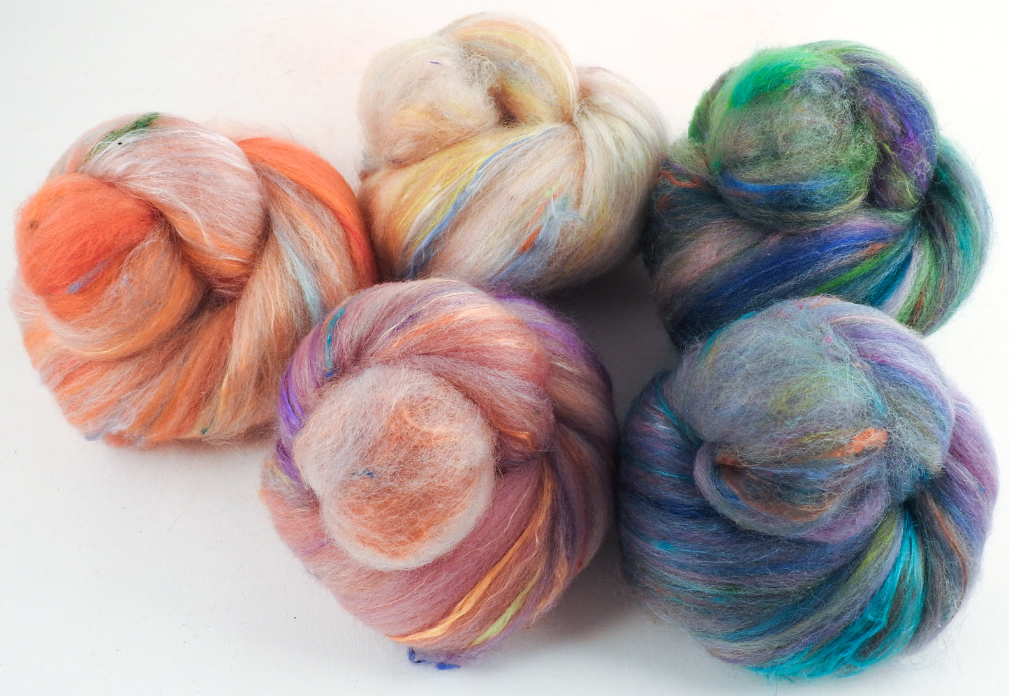 CP Surprise Me! (4 oz) - 30% Romney fleece, merino, polwarth, silk bamboo, silk noil, (angelina???)