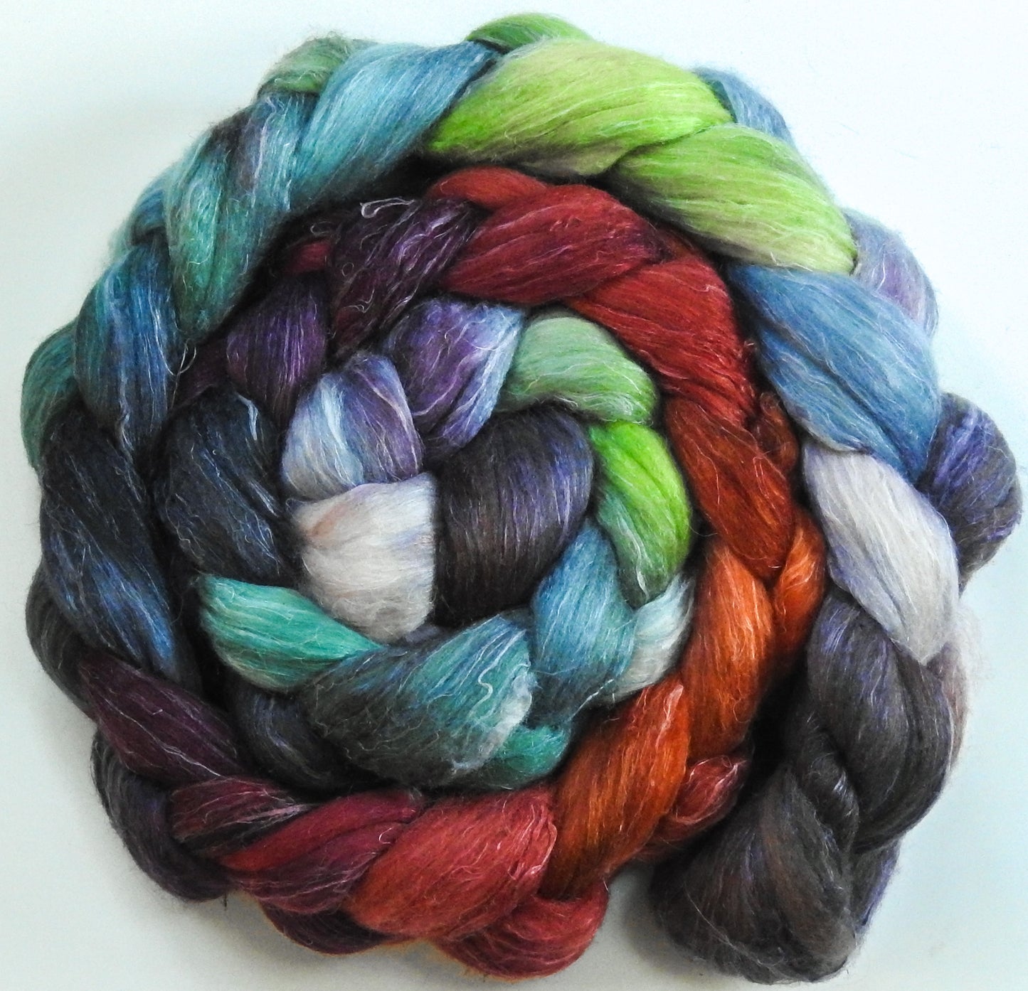 Ruby Throat - Batt in a Braid #29 - Rambouillet / Tussah / Flax (40/40/20)