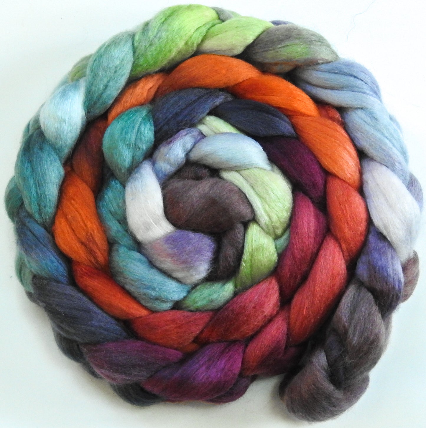 Ruby Throat -(5.3 oz) - White Hogget Haunui / Mulberry Silk (70/30) 19.8 mic.