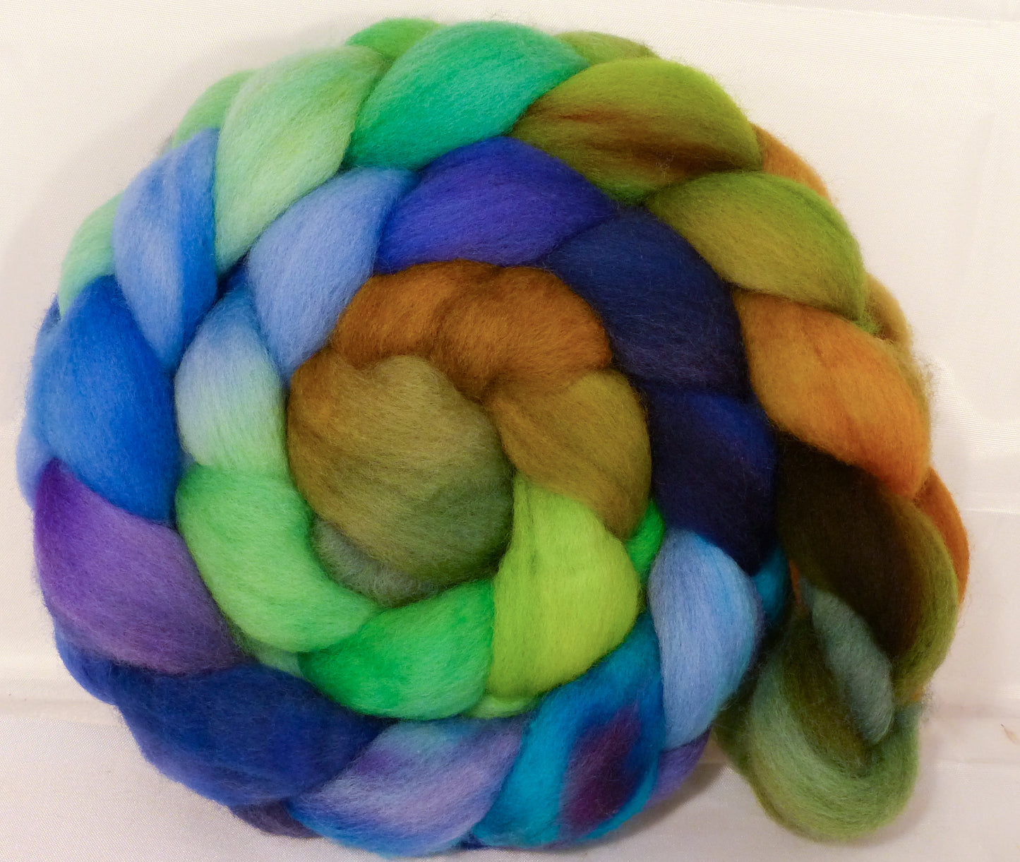 Organic Polwarth Roving (Top) -Water Pixie - 4.9 oz. - Inglenook Fibers