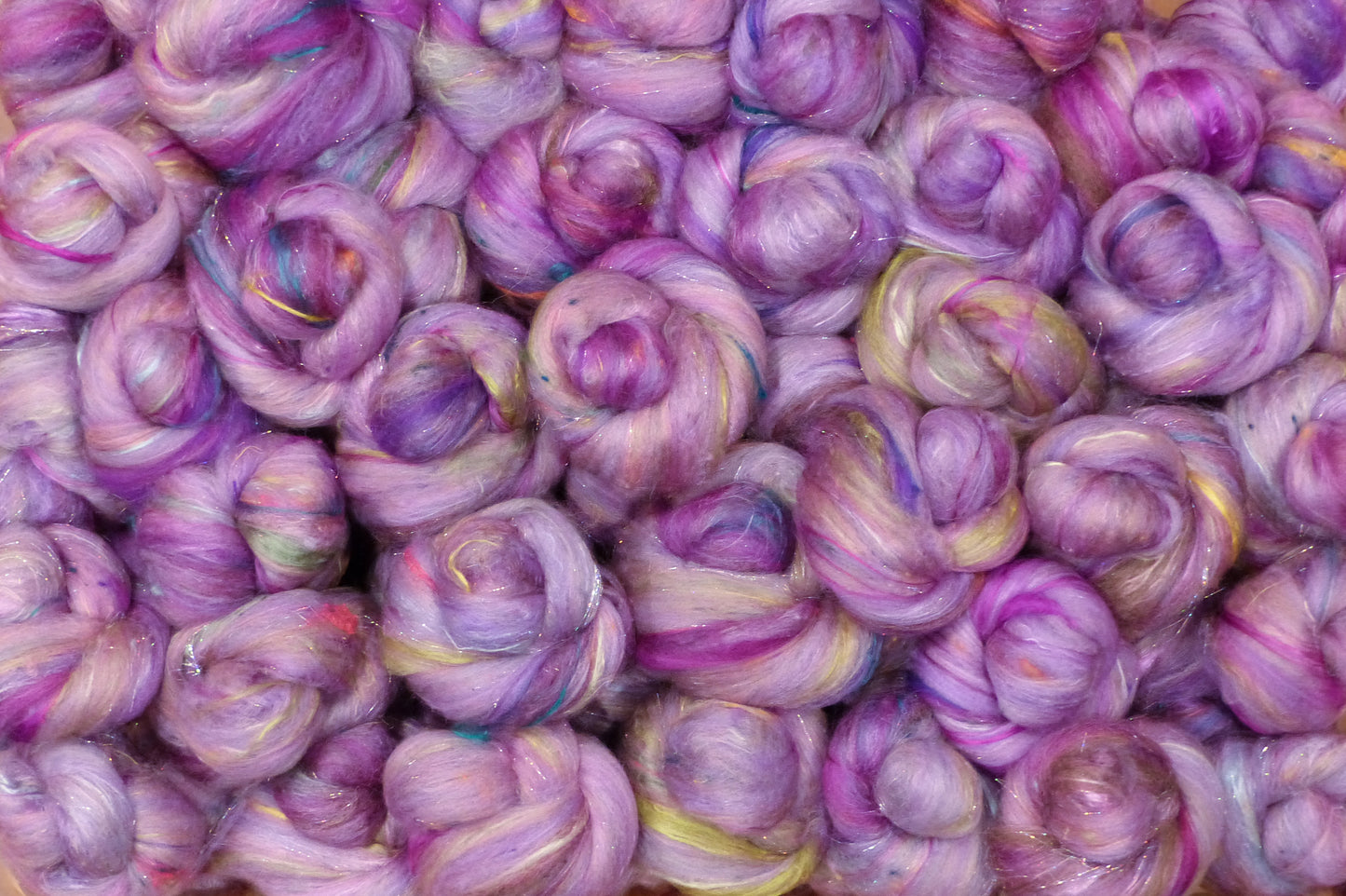 Joe Pye Weed - Sticklebatts - 30% Cormo fleece; merino, organic polwarth, rambouillet, manx, silk, bamboo, silk noil, holographic angelina - Inglenook Fibers