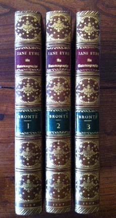 Bibliophile Blends - Brontë - Merino/ Mulberry Silk/ Black Baby Alpaca  (60/25/15)