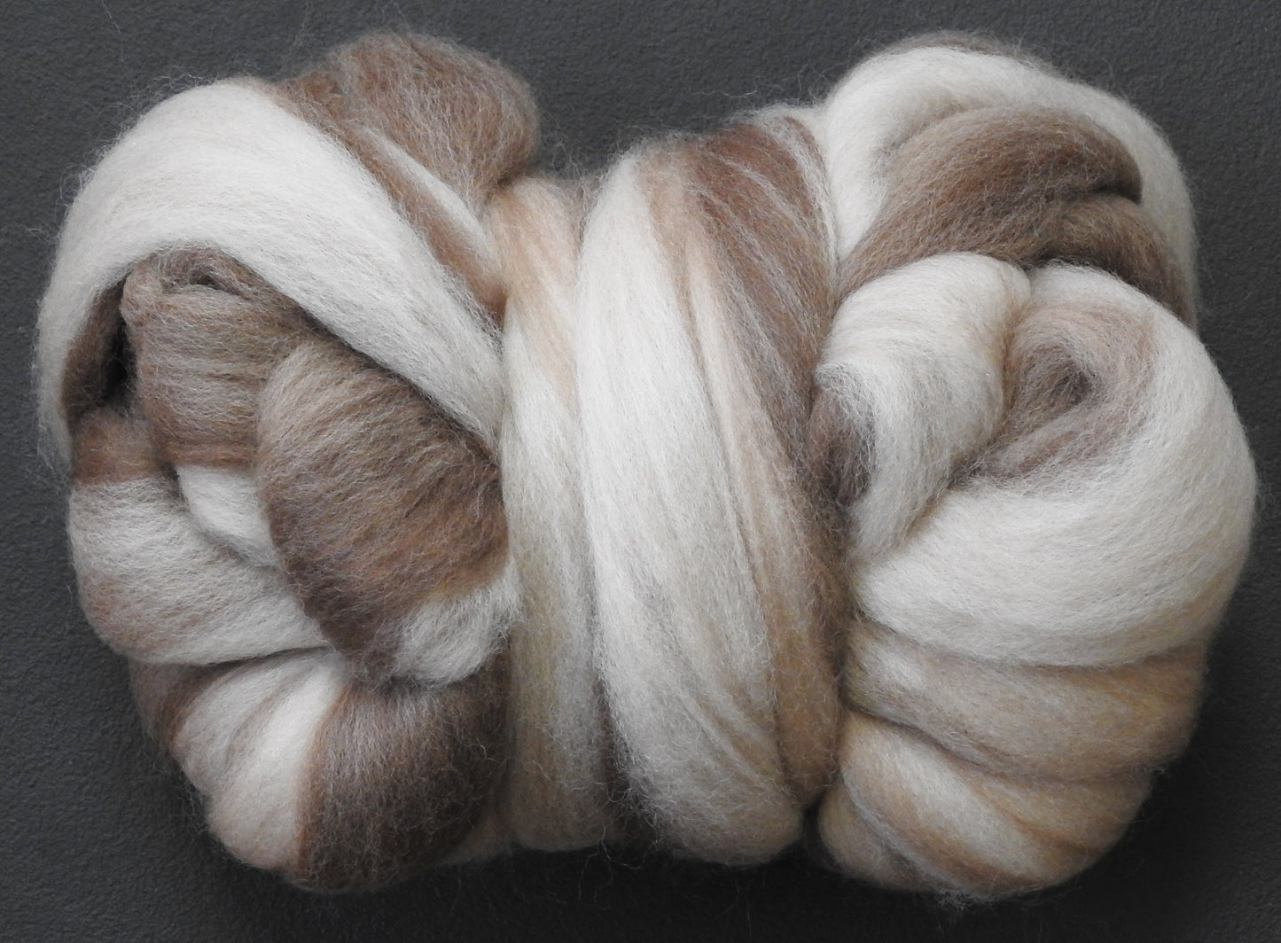 Sunset Haunui  - ( 5 oz ) natural undyed Haunui Fiber from New Zealand