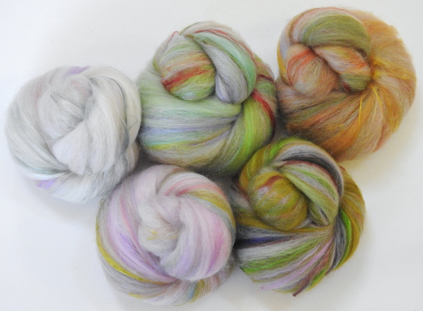 Snowy Owl (4.2 oz) NON- Sparkle Sticklebatts - Corrie X fleece, merino, silk, CAMEL