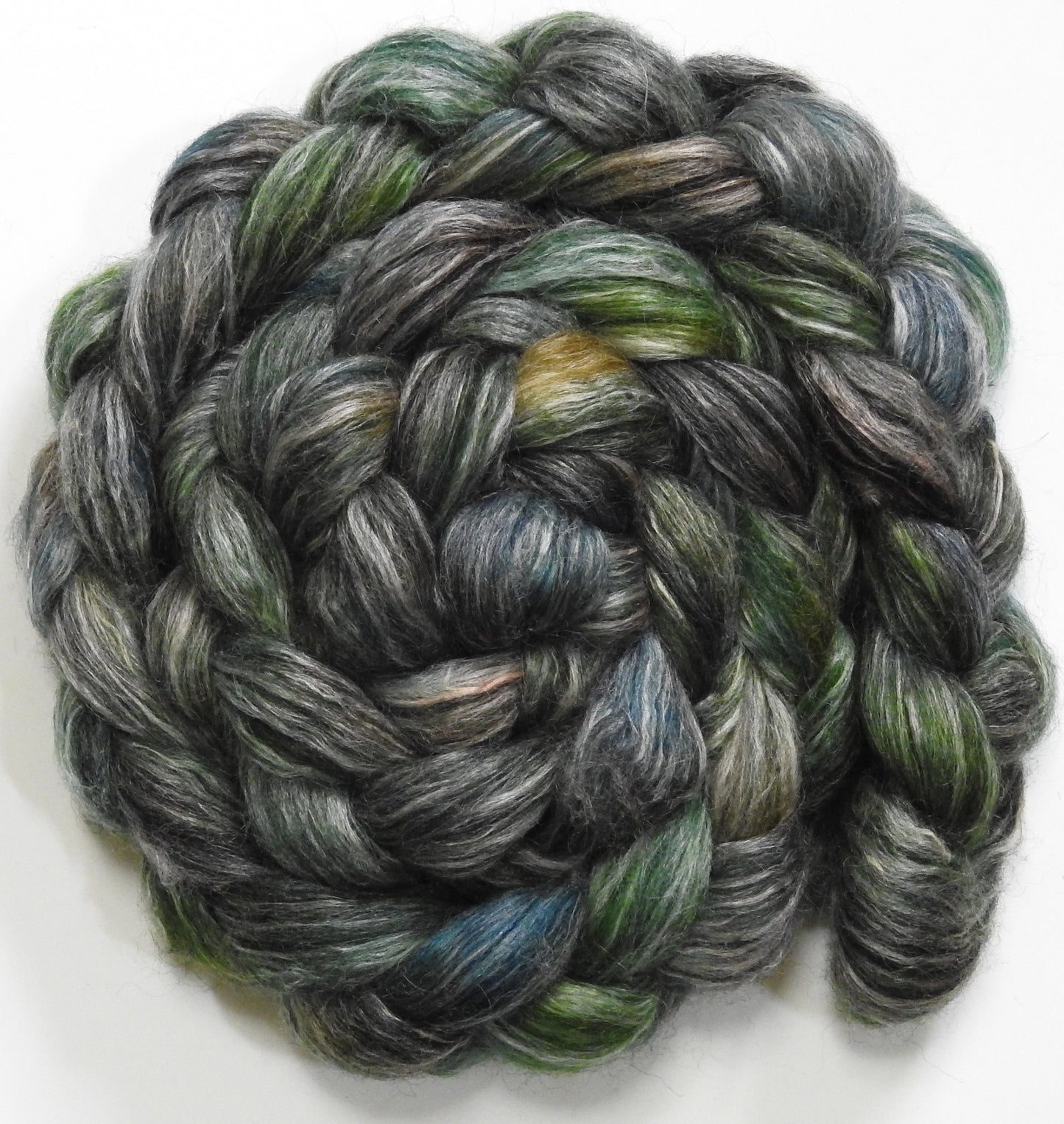 Kale - White-faced Woodland/ Ramie/ Llama/ Bamboo (35/35/15/15)