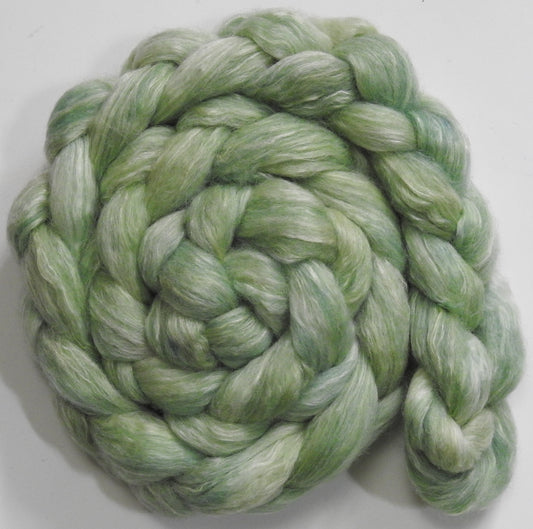 Aloe - White-faced Woodland/ Ramie/ Llama/ Bamboo (35/35/15/15)