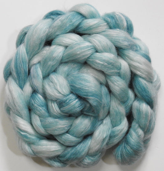 Dewdrop (5.6 oz.)- White-faced Woodland/ Ramie/ Llama/ Bamboo (35/35/15/15)