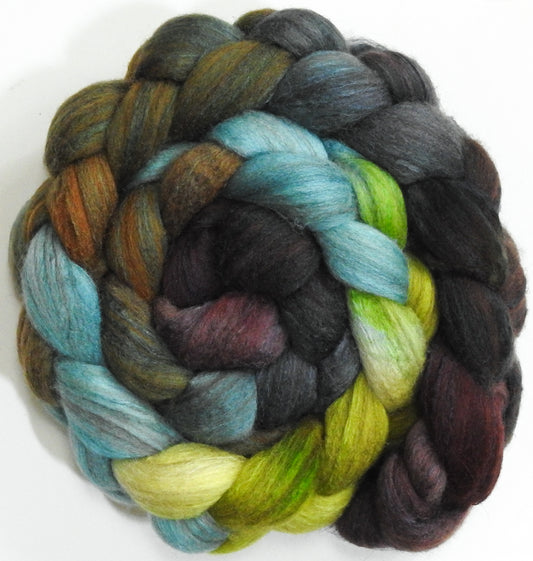 Symbiosis (5.6 oz) - Batt in a Braid #27 - Lt. Grey Shetland/ Falkland Merino / tussah silk (50/25/25)