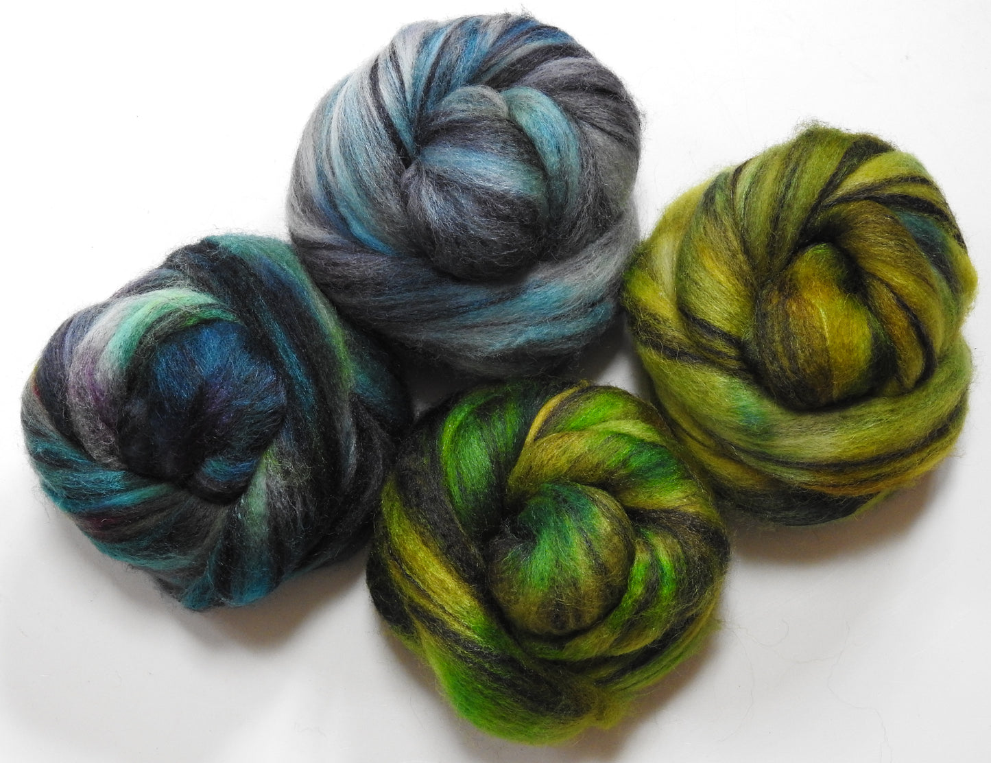 Seagrass -Gradient Set (5.8 oz) - Batt in a Braid #68 - Lt. Grey Shetland/ Falkland Merino / Black tussah silk (45/30/25)