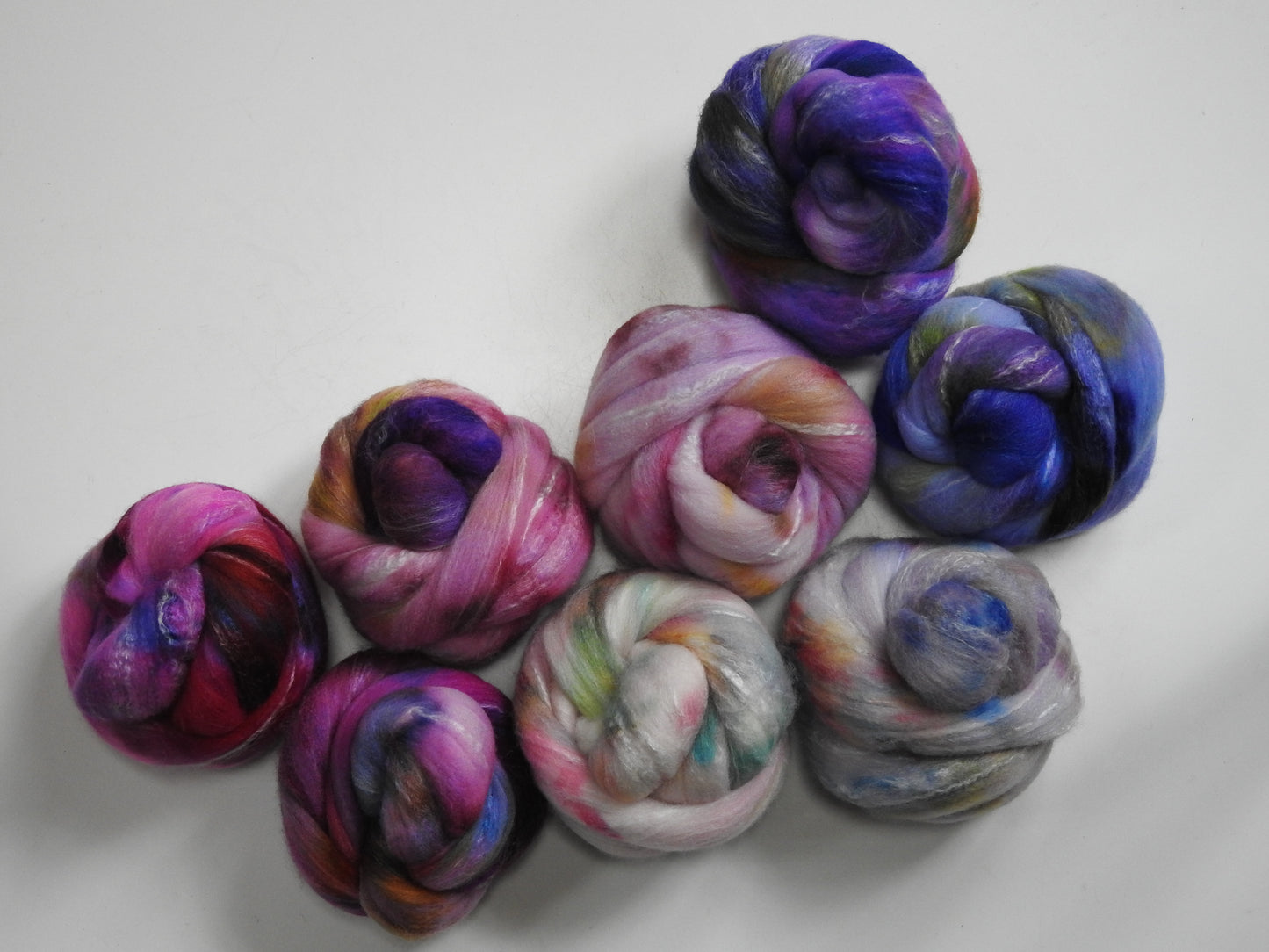 French Lilacs Dyed Gradient Set (11.3 oz)- Targhee/silk/ bamboo (80/10/10)