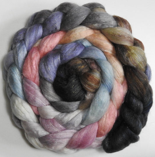 Coastline - Batt in a Braid #41 - Llama / Merino ( 18 mic.)/ Mulberry silk/ Stellina (40/30/25/5)