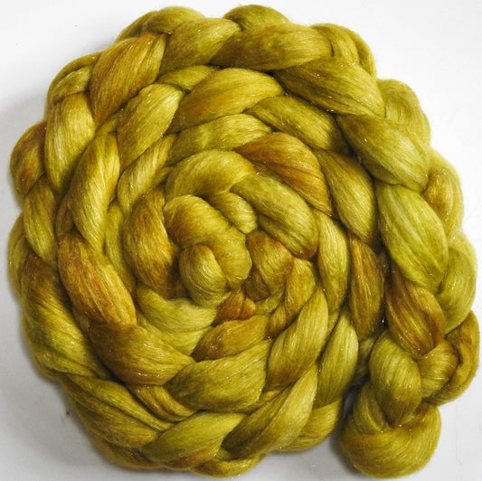 Mantis - Batt in a Braid #41 - Llama / Merino ( 18 mic.)/ Mulberry silk/ Stellina (40/30/25/5)
