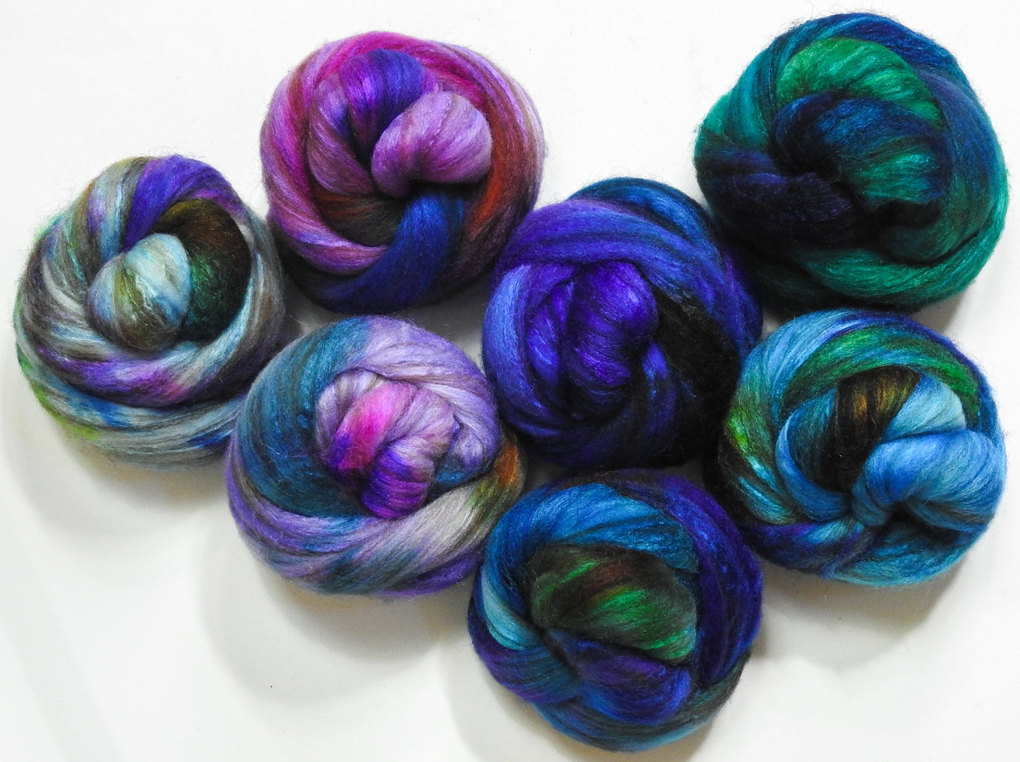 Mermaid Roof - Dyed Gradient Set -(9.8 oz) - Batt in a Braid #69-Manx Loaghtan/ Polwarth / tussah silk /nylon (30/30/30/10)