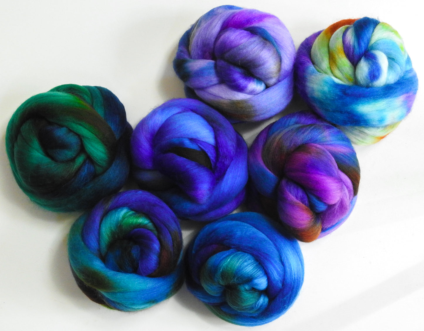 Mermaid Roof - Dyed Gradient Set (9.3 oz) - Pearl Haunui / Mulberry Silk (70/30)
