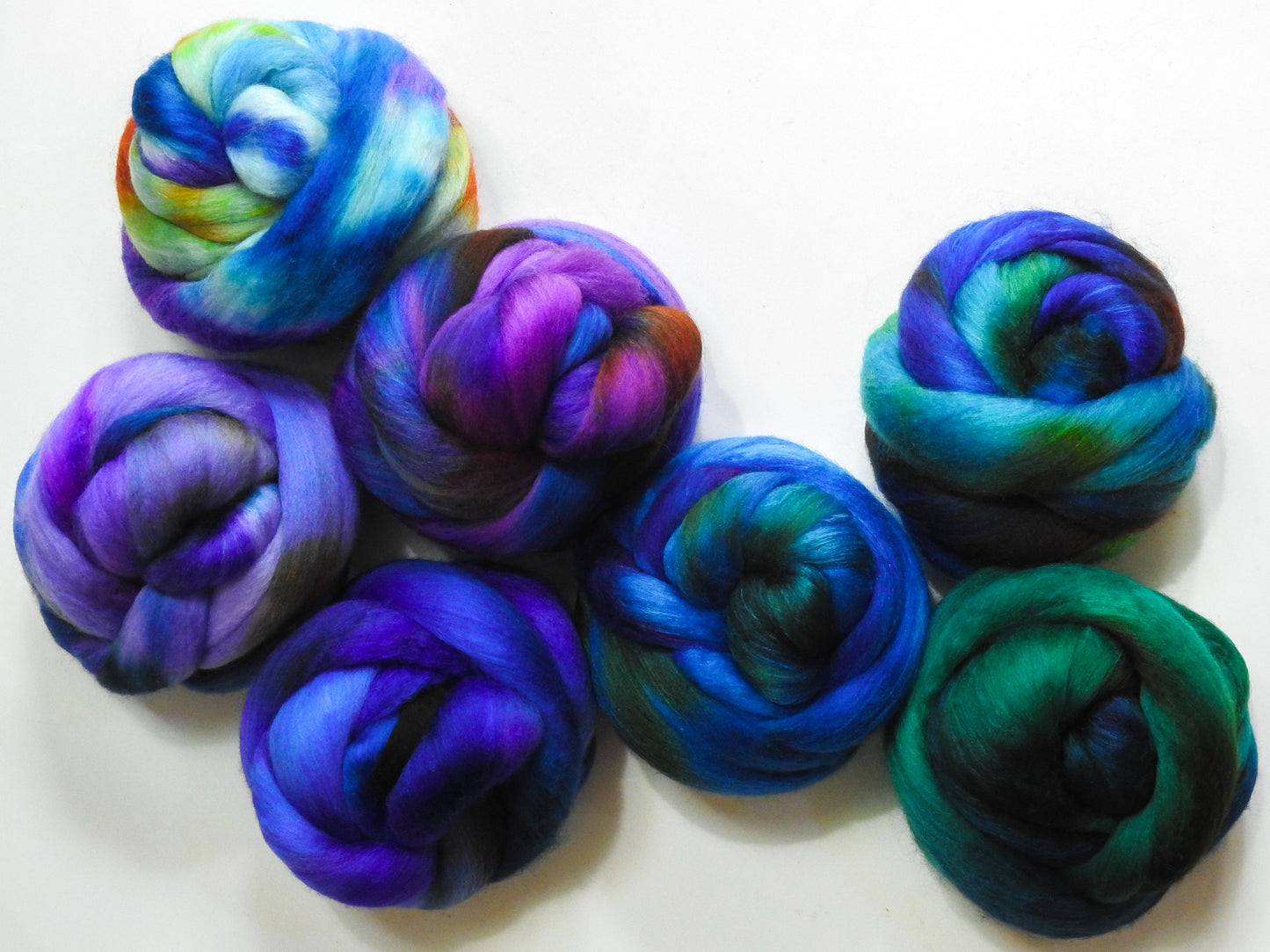 Mermaid Roof - Dyed Gradient Set (9.3 oz) - Pearl Haunui / Mulberry Silk (70/30)